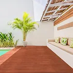 New Fresh 3Bd Prime Location Villa